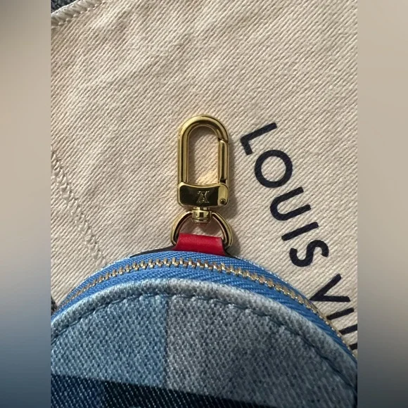 Authentic Louis Vuitton denim patchwork coin purse bag charm - Picture 4 of 7